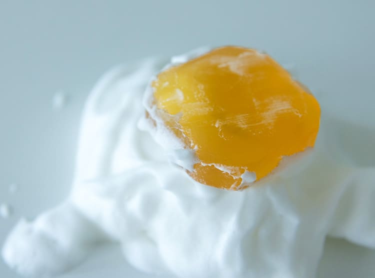 乳酸菌配合の手作り透明石けん「ママ＆ベビーケアソープ」