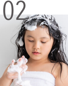 アミノ酸系洗浄成分のきめ細かい泡イメージ｜弱酸性で頭皮を優しく洗う